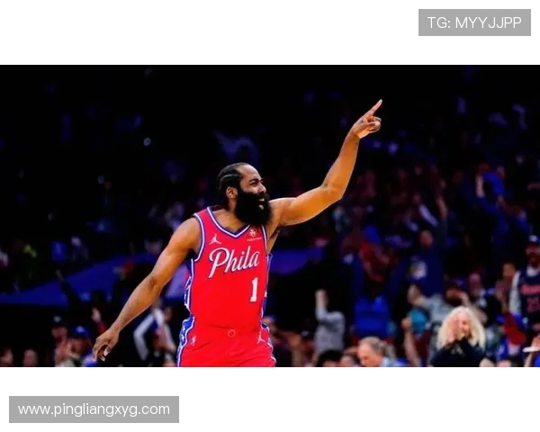 哈登全能控场首节打满展领袖风范砍下8分4助攻助球队稳占优势